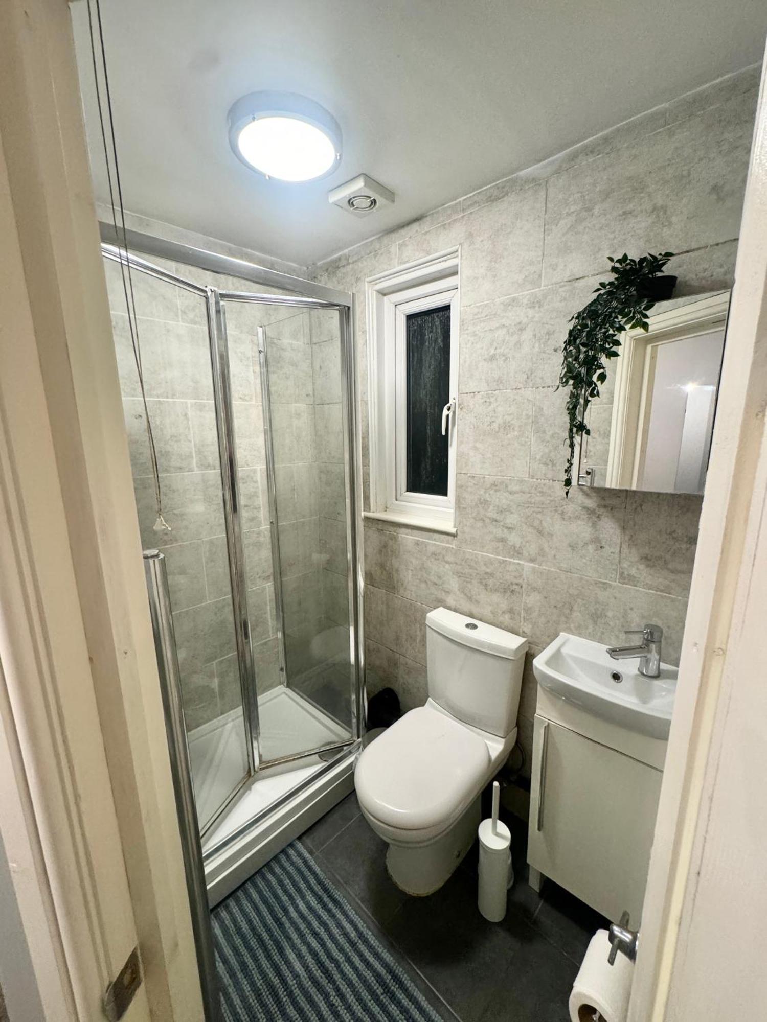 Modern En-Suite Rooms By Finsbury Park Station 8 Mins To King'S Cross By Tube Лондон Екстериор снимка